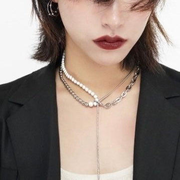 Asymmetrical pearl chain necklace